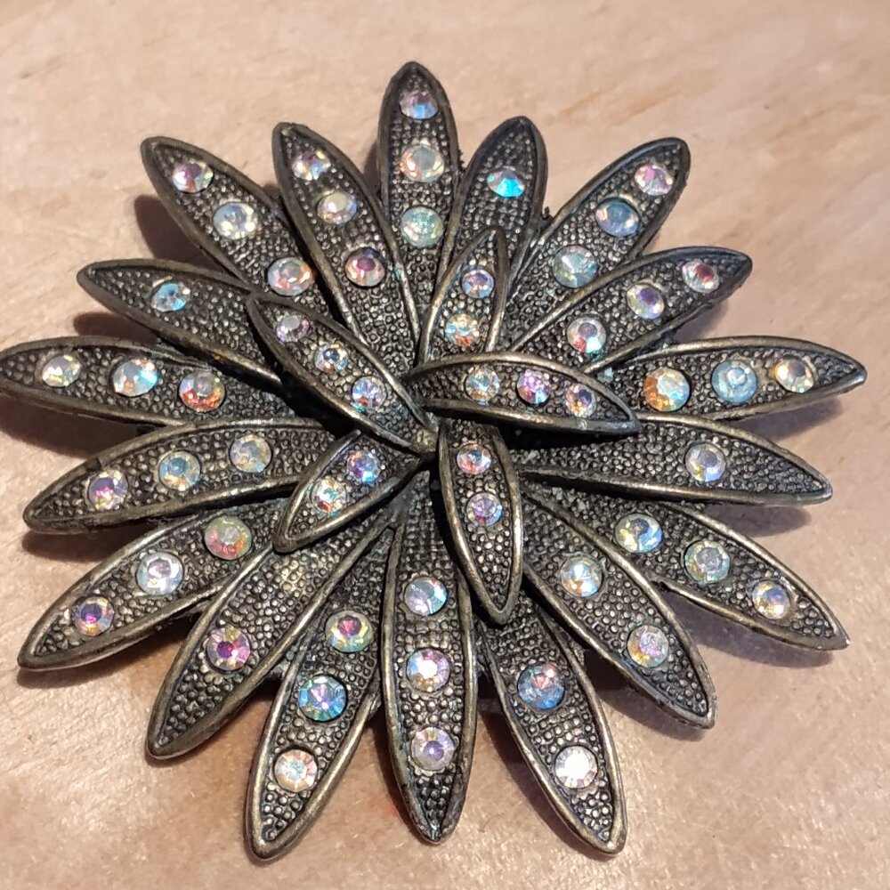 Vintage rhinestone brooch Dahlia with rainbow rhinestone